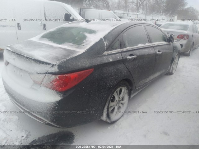 Photo 3 VIN: 5NPEC4AC5CH496420 - HYUNDAI SONATA 