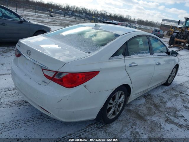 Photo 3 VIN: 5NPEC4AC5DH537226 - HYUNDAI SONATA 