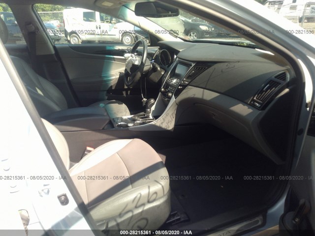 Photo 4 VIN: 5NPEC4AC5DH588077 - HYUNDAI SONATA 