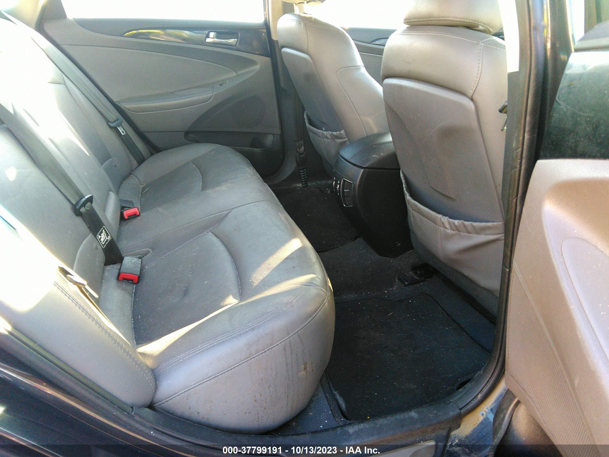 Photo 7 VIN: 5NPEC4AC5DH606948 - HYUNDAI SONATA 