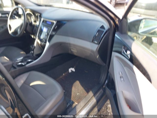 Photo 4 VIN: 5NPEC4AC5DH613866 - HYUNDAI SONATA 