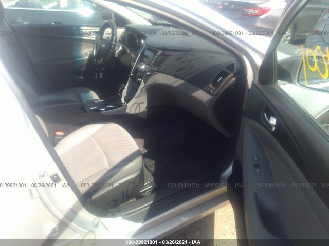 Photo 4 VIN: 5NPEC4AC5DH640078 - HYUNDAI SONATA 