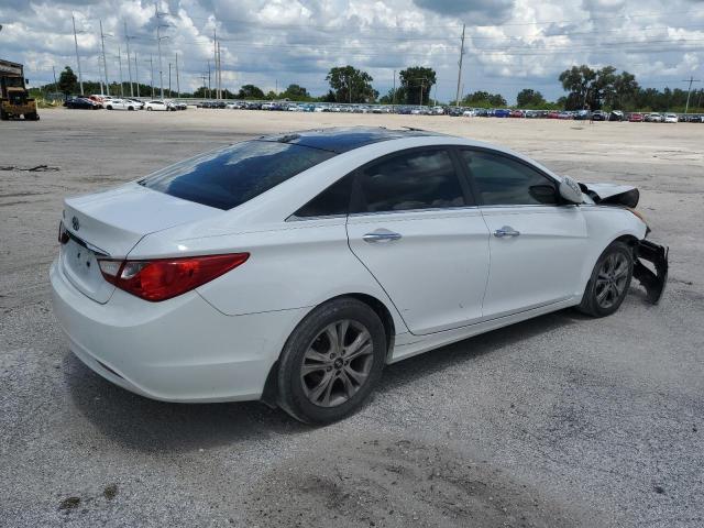 Photo 2 VIN: 5NPEC4AC5DH640582 - HYUNDAI SONATA 