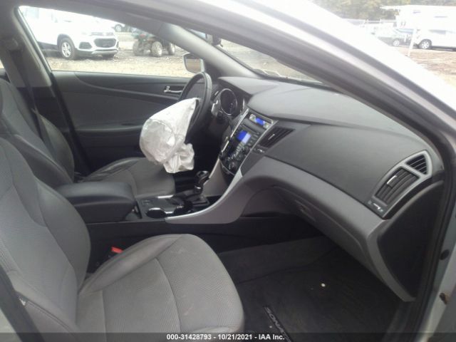 Photo 4 VIN: 5NPEC4AC5DH657480 - HYUNDAI SONATA 