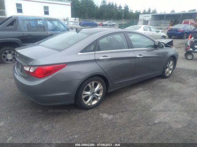 Photo 3 VIN: 5NPEC4AC5DH690608 - HYUNDAI SONATA 