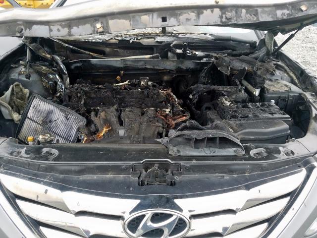 Photo 6 VIN: 5NPEC4AC5DH734915 - HYUNDAI SONATA SE 