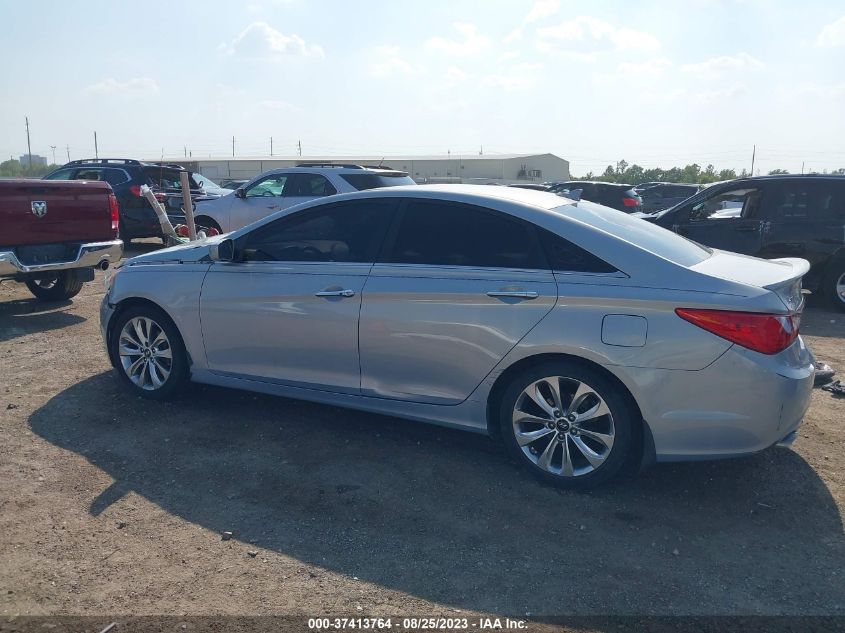 Photo 13 VIN: 5NPEC4AC5DH758776 - HYUNDAI SONATA 