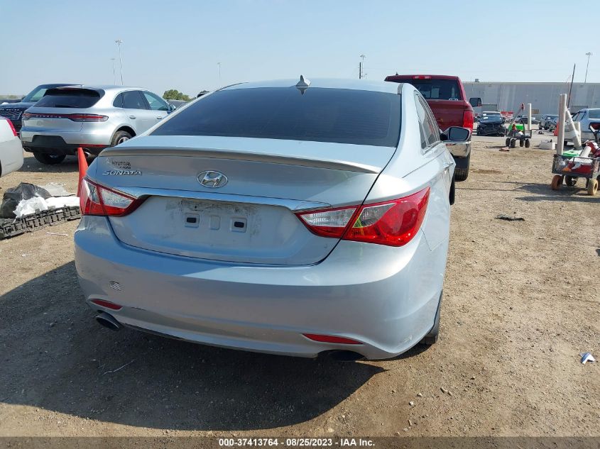 Photo 15 VIN: 5NPEC4AC5DH758776 - HYUNDAI SONATA 