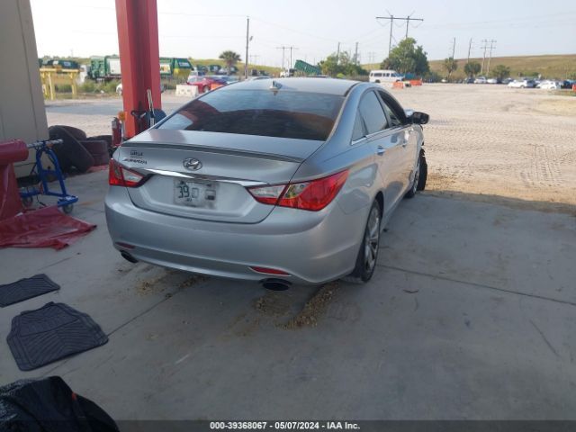 Photo 3 VIN: 5NPEC4AC5DH761158 - HYUNDAI SONATA 