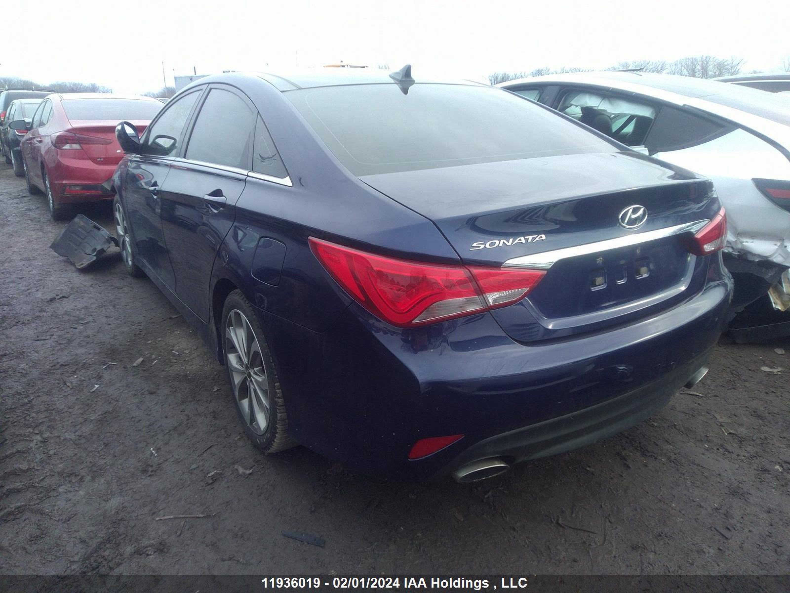 Photo 2 VIN: 5NPEC4AC5EH885092 - HYUNDAI SONATA 