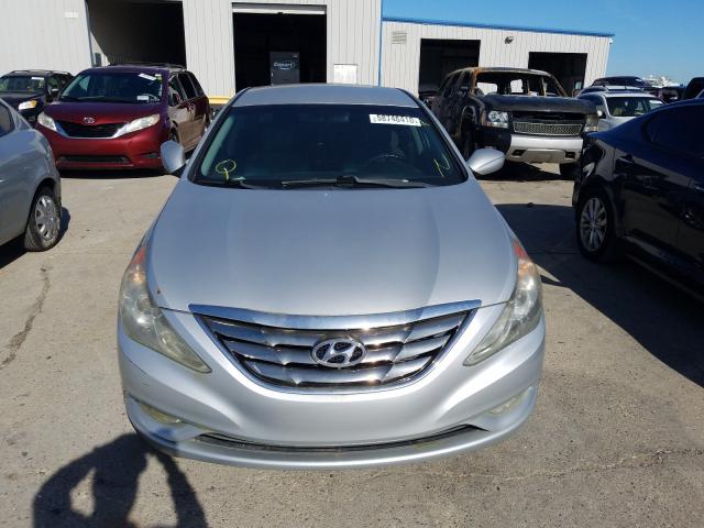 Photo 8 VIN: 5NPEC4AC6BH020983 - HYUNDAI SONATA SE 