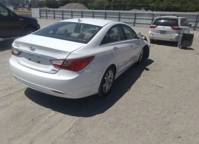 Photo 3 VIN: 5NPEC4AC6BH047777 - HYUNDAI SONATA 