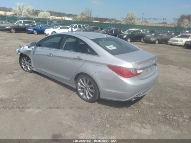 Photo 2 VIN: 5NPEC4AC6BH056558 - HYUNDAI SONATA 