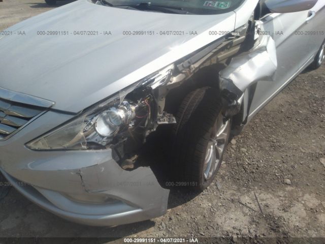 Photo 5 VIN: 5NPEC4AC6BH056558 - HYUNDAI SONATA 