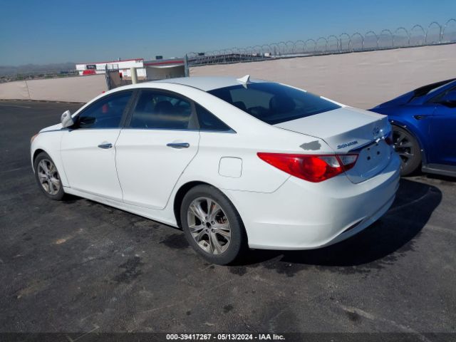 Photo 2 VIN: 5NPEC4AC6BH106195 - HYUNDAI SONATA 