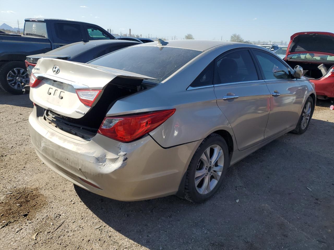 Photo 2 VIN: 5NPEC4AC6BH121358 - HYUNDAI SONATA 