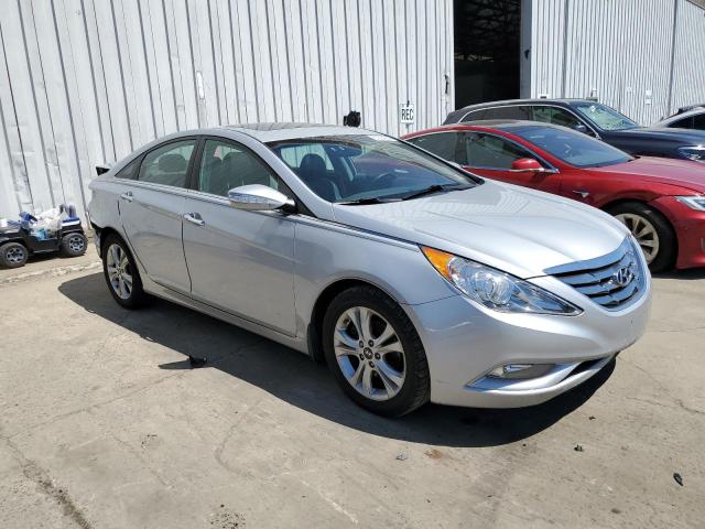 Photo 3 VIN: 5NPEC4AC6BH121537 - HYUNDAI SONATA 