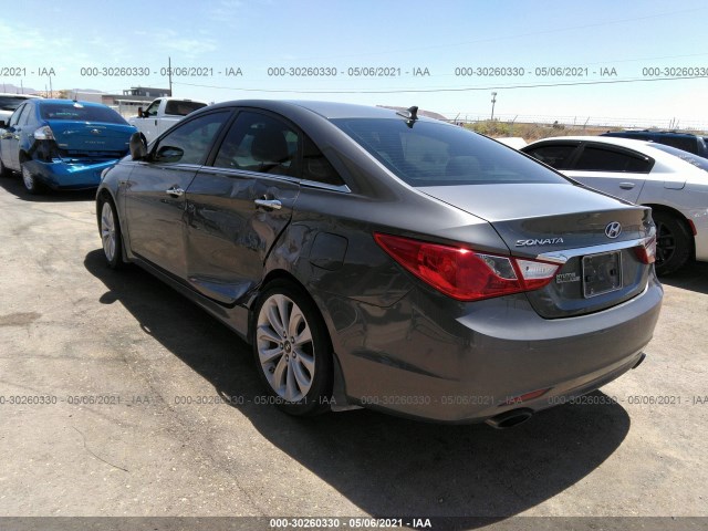 Photo 2 VIN: 5NPEC4AC6BH124342 - HYUNDAI SONATA 