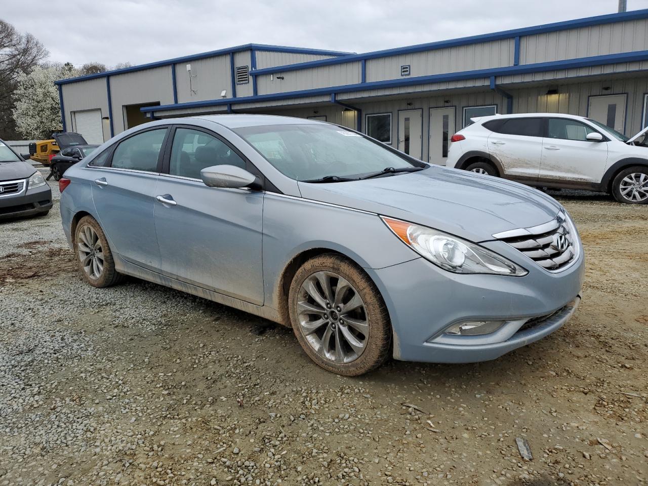 Photo 3 VIN: 5NPEC4AC6BH127953 - HYUNDAI SONATA 