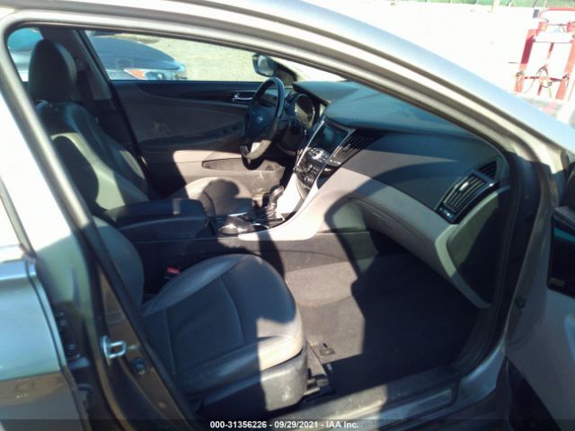 Photo 4 VIN: 5NPEC4AC6BH157048 - HYUNDAI SONATA 