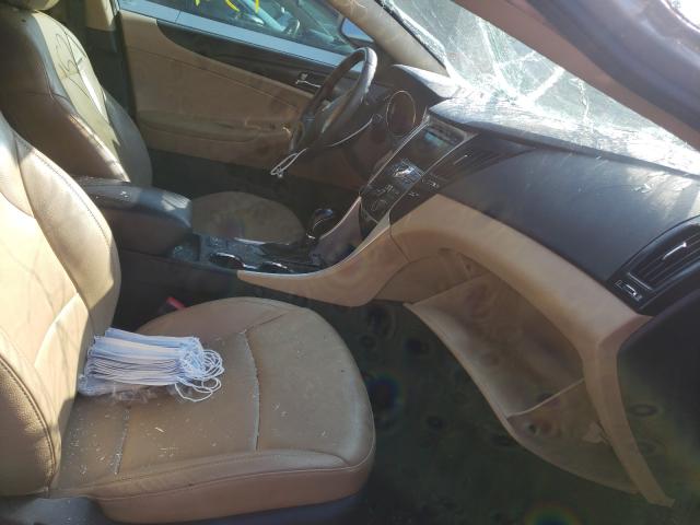 Photo 4 VIN: 5NPEC4AC6BH158801 - HYUNDAI SONATA SE 