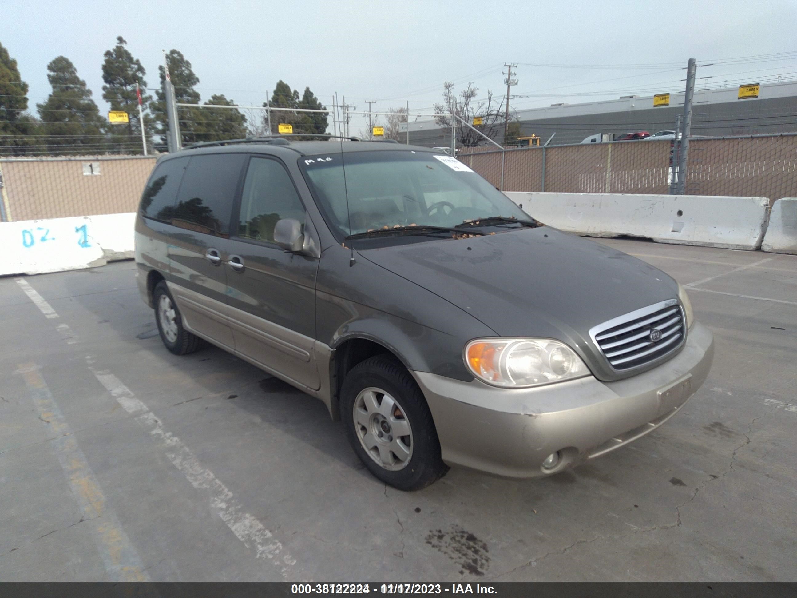 Photo 0 VIN: 5NPEC4AC6BH181320 - KIA SEDONA 