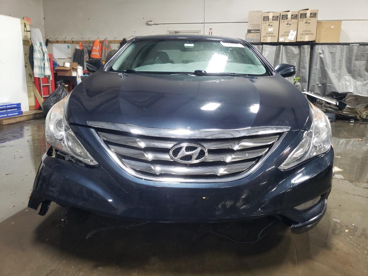 Photo 4 VIN: 5NPEC4AC6BH215465 - HYUNDAI SONATA 