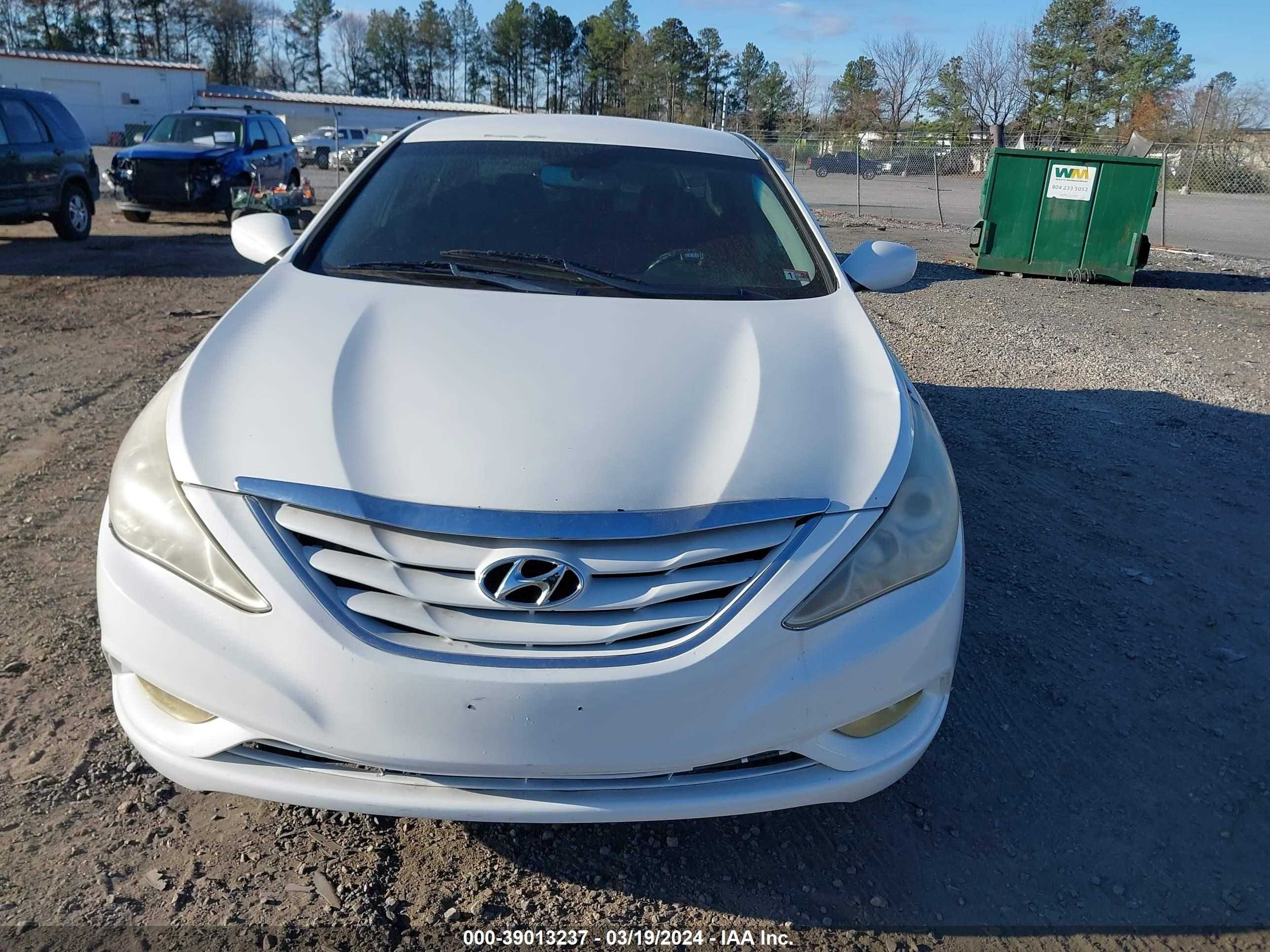 Photo 5 VIN: 5NPEC4AC6BH217619 - HYUNDAI SONATA 