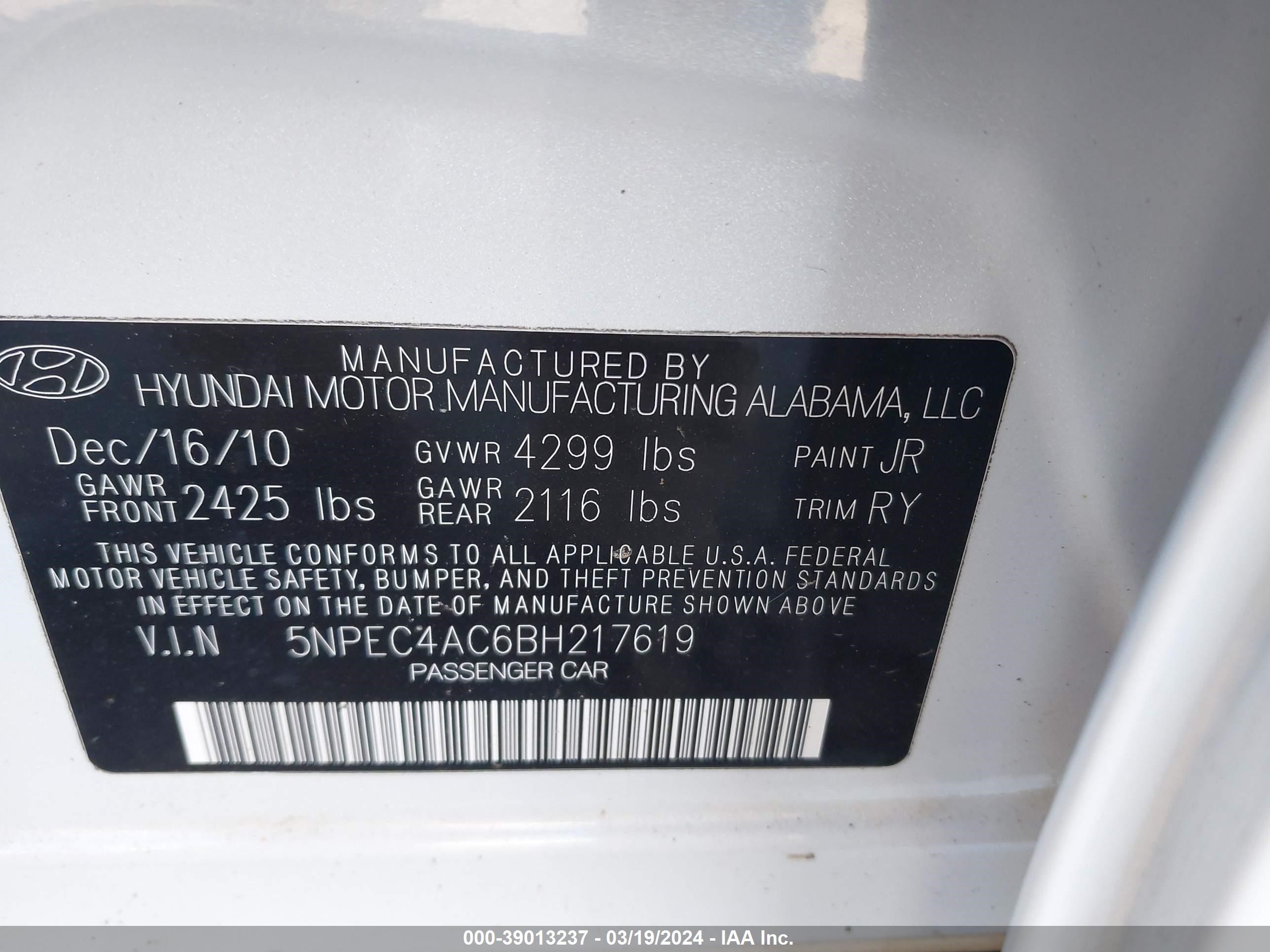 Photo 8 VIN: 5NPEC4AC6BH217619 - HYUNDAI SONATA 