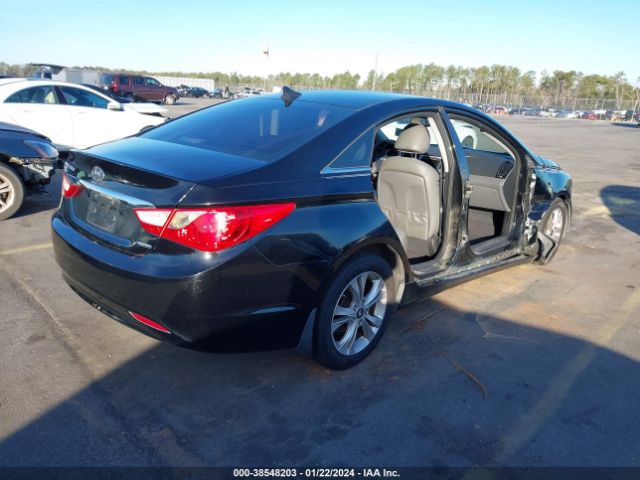 Photo 3 VIN: 5NPEC4AC6BH257120 - HYUNDAI SONATA 