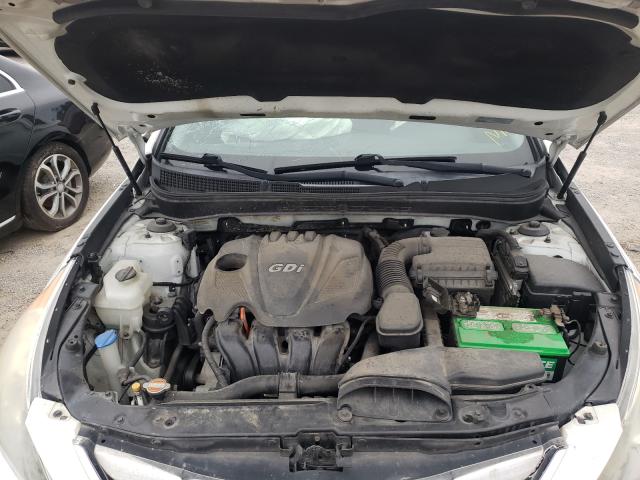 Photo 6 VIN: 5NPEC4AC6CH338801 - HYUNDAI SONATA SE 