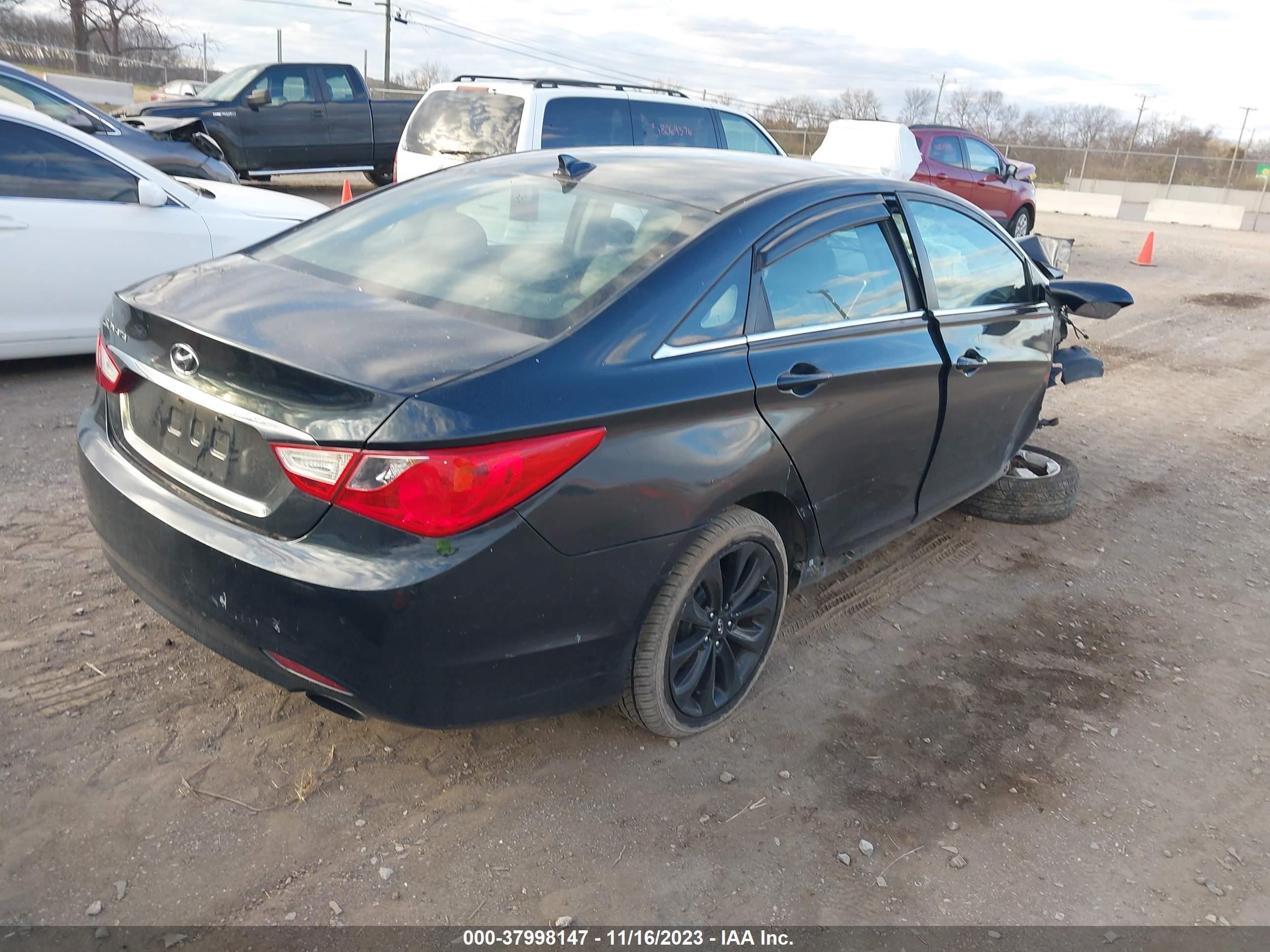 Photo 3 VIN: 5NPEC4AC6CH354125 - HYUNDAI SONATA 