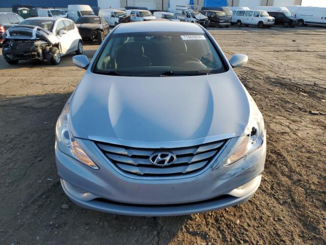 Photo 4 VIN: 5NPEC4AC6CH372589 - HYUNDAI SONATA SE 