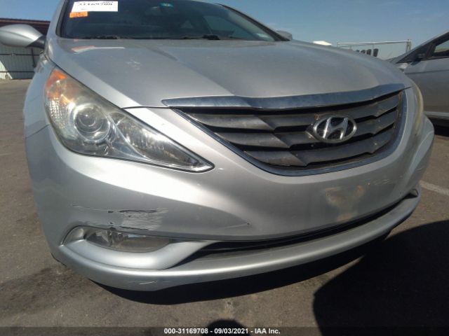 Photo 5 VIN: 5NPEC4AC6CH373824 - HYUNDAI SONATA 