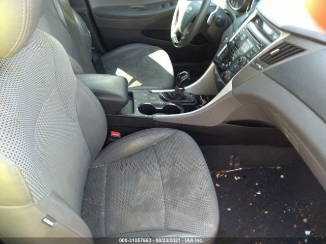 Photo 4 VIN: 5NPEC4AC6CH387254 - HYUNDAI SONATA 