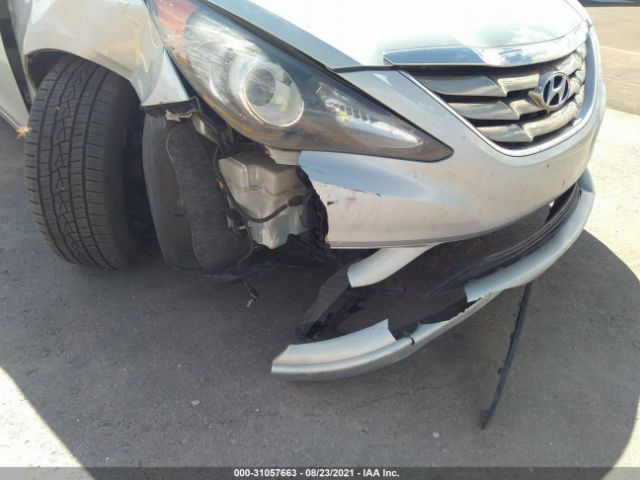 Photo 5 VIN: 5NPEC4AC6CH387254 - HYUNDAI SONATA 