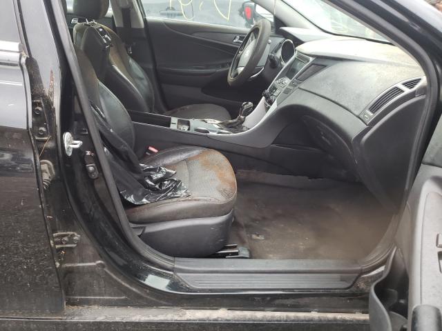 Photo 4 VIN: 5NPEC4AC6CH387481 - HYUNDAI SONATA SE 