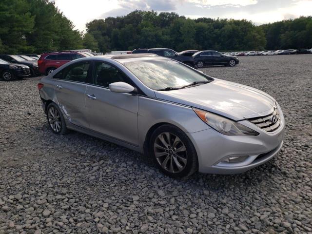 Photo 3 VIN: 5NPEC4AC6CH388923 - HYUNDAI SONATA SE 