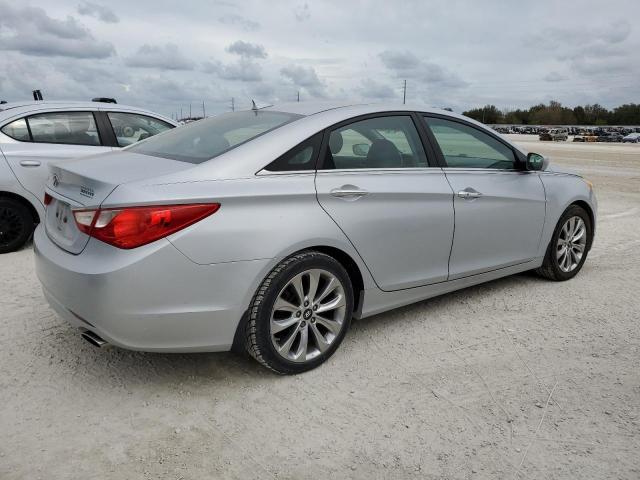 Photo 2 VIN: 5NPEC4AC6CH440454 - HYUNDAI SONATA SE 