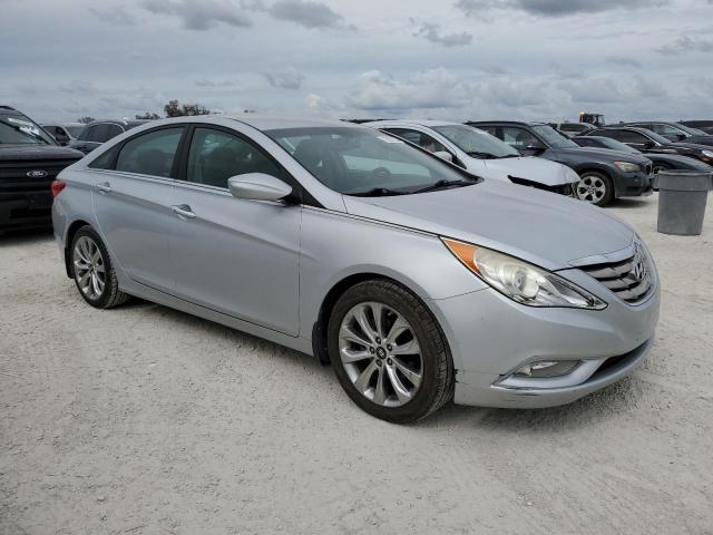 Photo 3 VIN: 5NPEC4AC6CH440454 - HYUNDAI SONATA SE 