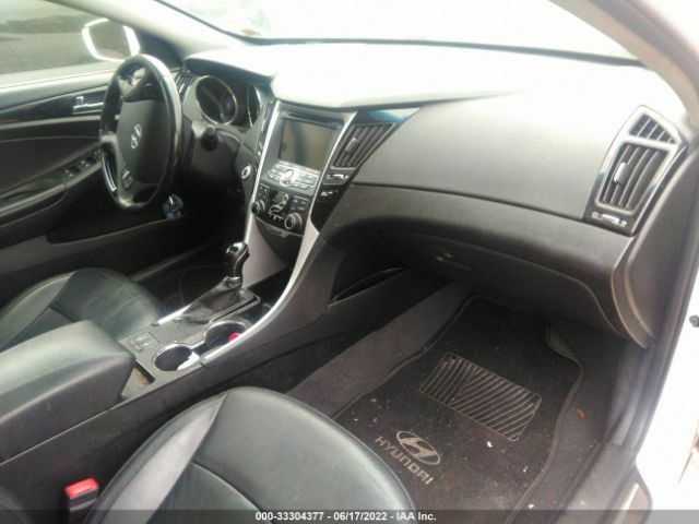 Photo 4 VIN: 5NPEC4AC6CH473440 - HYUNDAI SONATA 