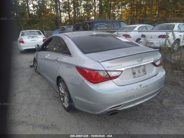 Photo 2 VIN: 5NPEC4AC6CH481635 - HYUNDAI SONATA 