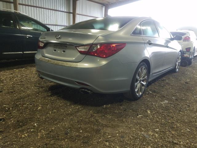 Photo 3 VIN: 5NPEC4AC6CH498791 - HYUNDAI SONATA 