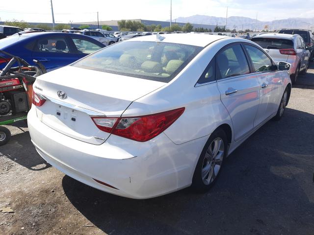 Photo 3 VIN: 5NPEC4AC6DH517938 - HYUNDAI SONATA SE 