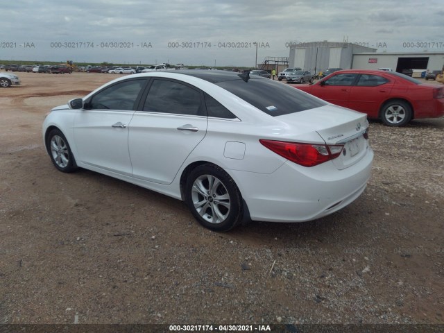 Photo 2 VIN: 5NPEC4AC6DH577993 - HYUNDAI SONATA 