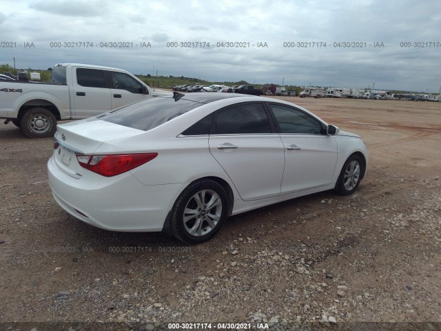 Photo 3 VIN: 5NPEC4AC6DH577993 - HYUNDAI SONATA 