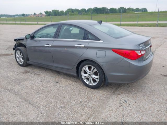 Photo 2 VIN: 5NPEC4AC6DH592882 - HYUNDAI SONATA 