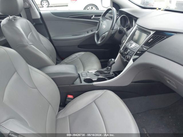 Photo 4 VIN: 5NPEC4AC6DH592882 - HYUNDAI SONATA 