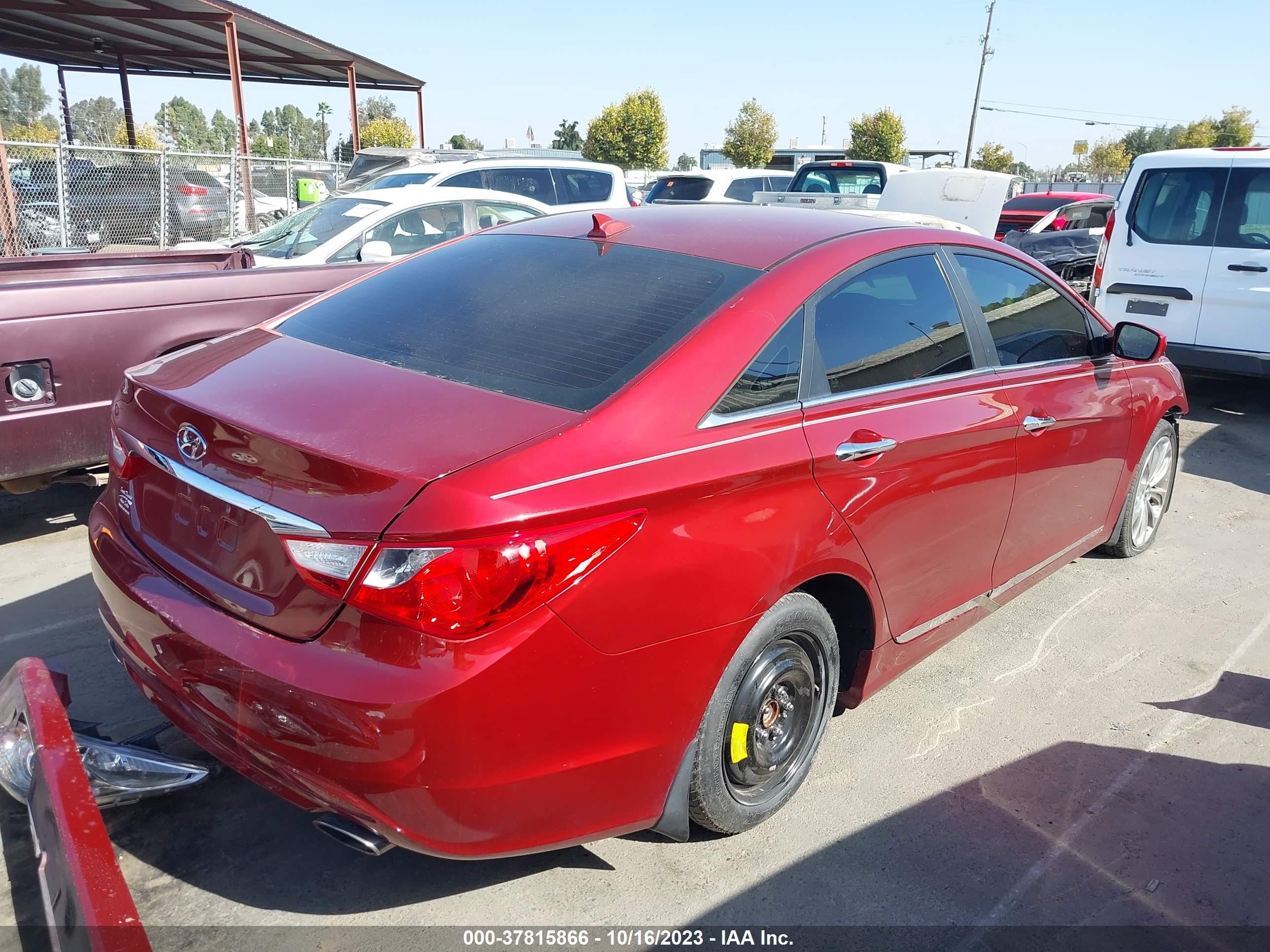 Photo 3 VIN: 5NPEC4AC6DH685210 - HYUNDAI SONATA SE 