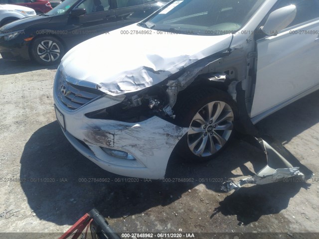 Photo 5 VIN: 5NPEC4AC6DH768846 - HYUNDAI SONATA 